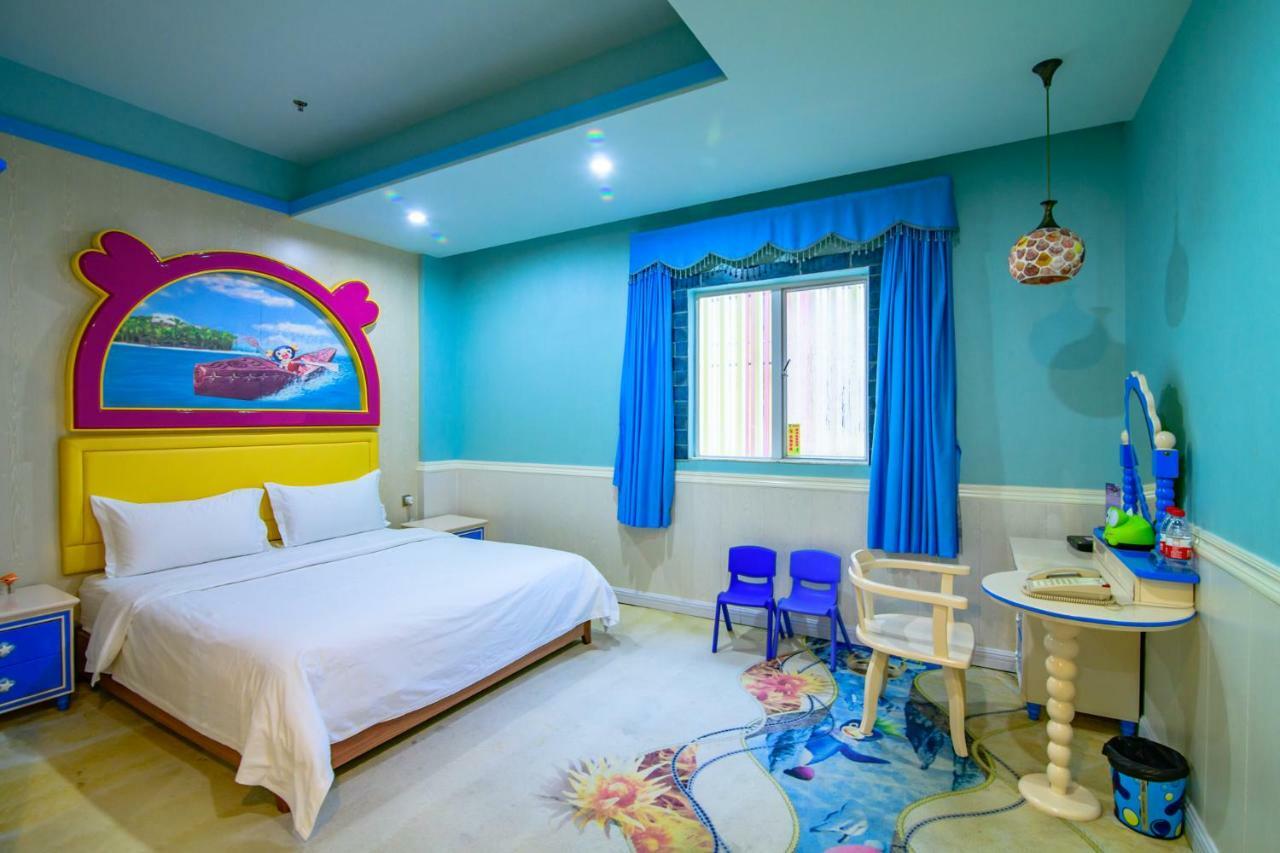 Atlantis Family Hotel