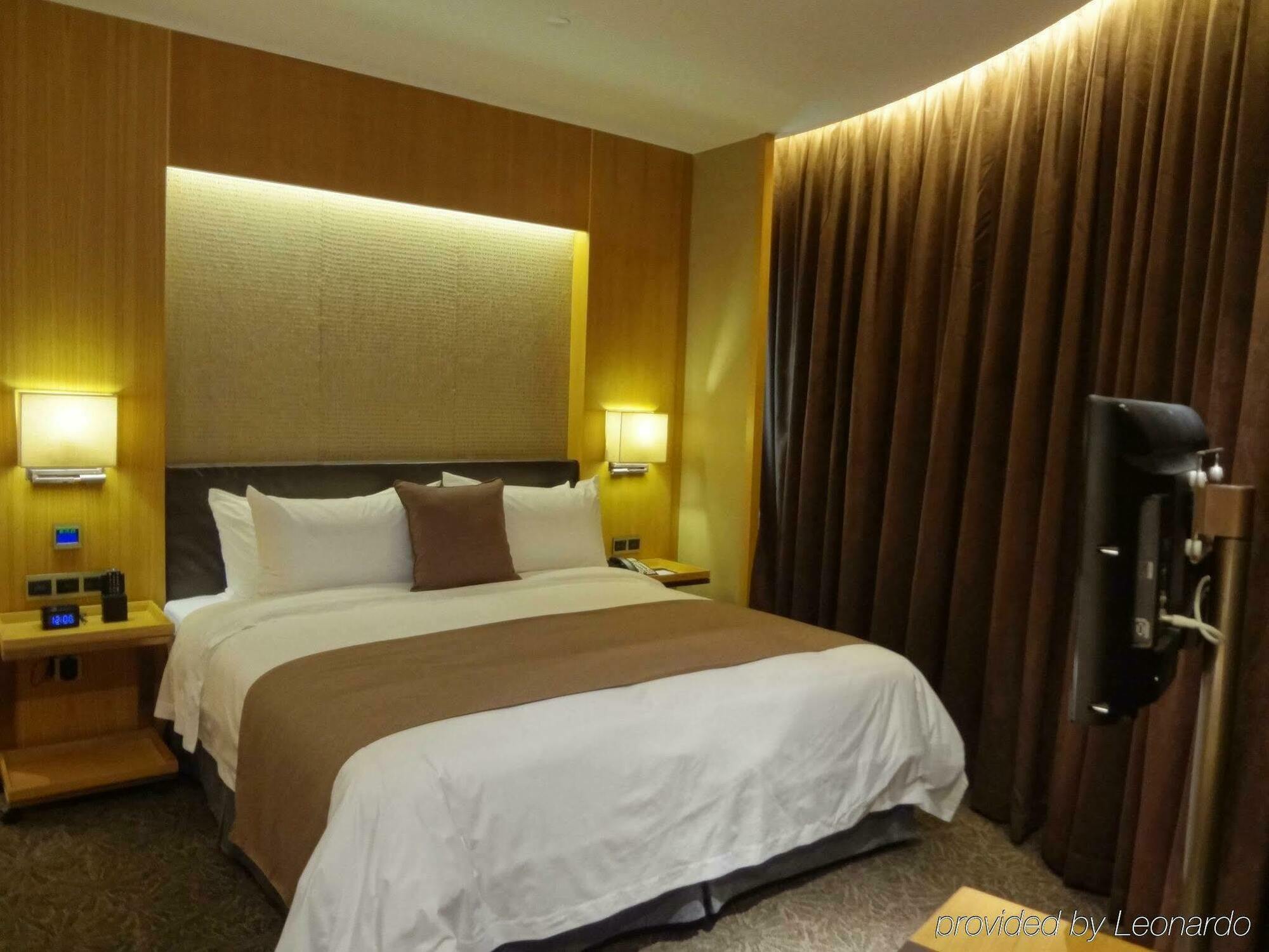 Vanburgh - Free Shuttle Bus Transfer During Fair Hotel Guangzhou