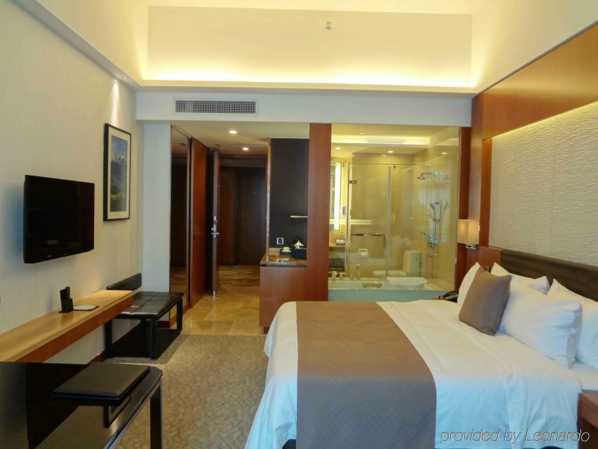 Vanburgh - Free Shuttle Bus Transfer During Fair 5* Guangzhou