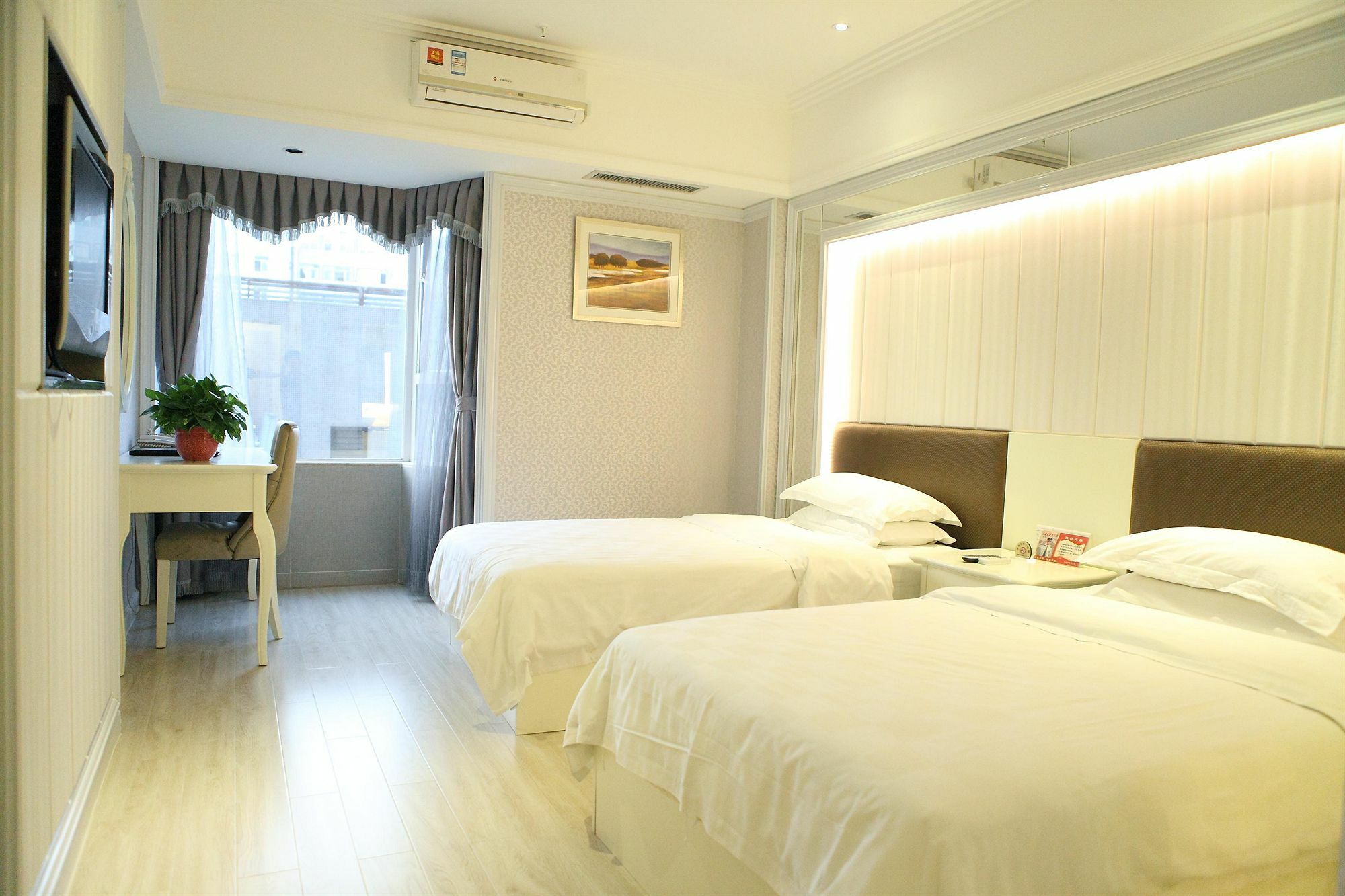Hotel Bluesky 4*