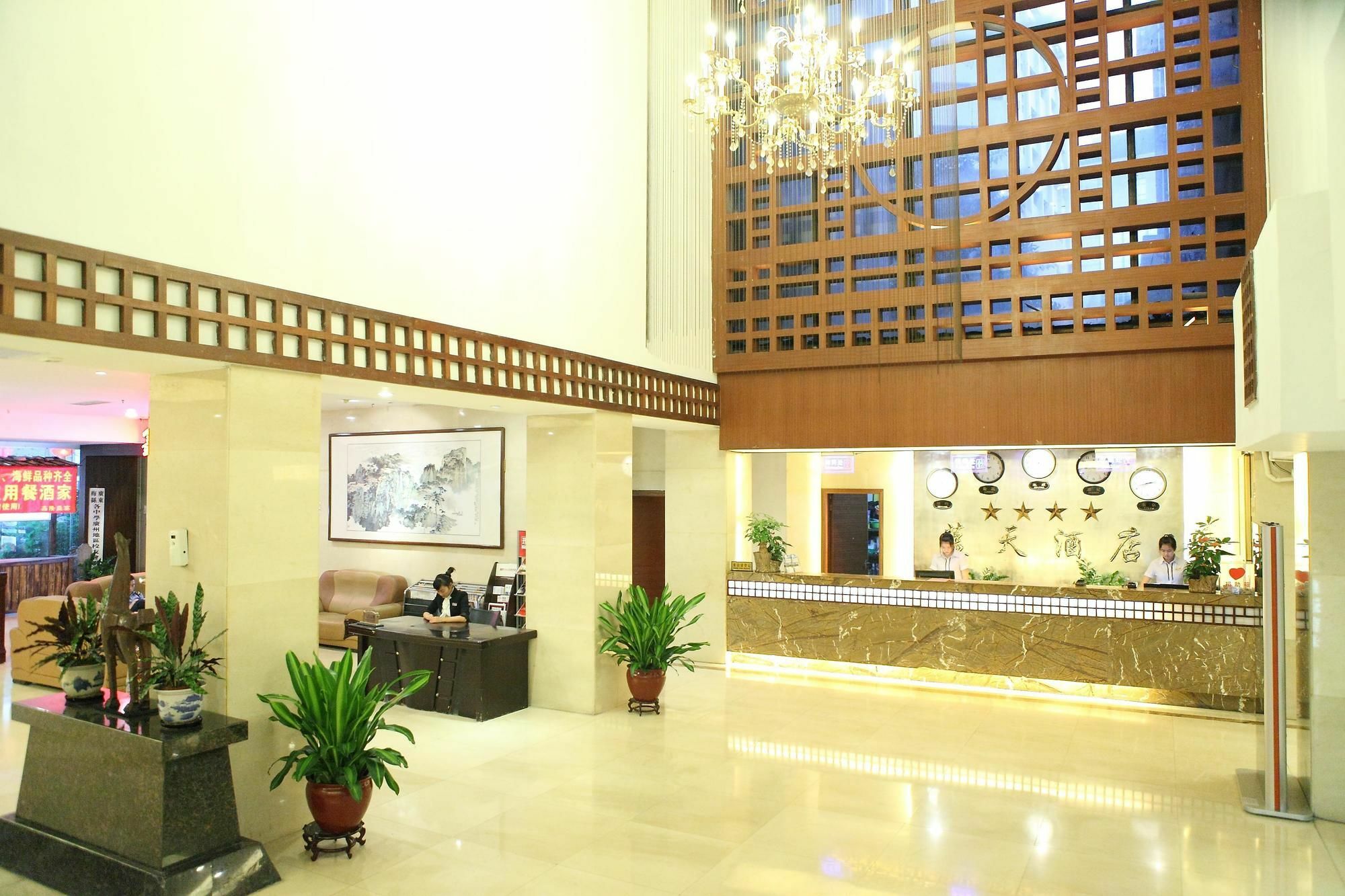 Hotel Bluesky