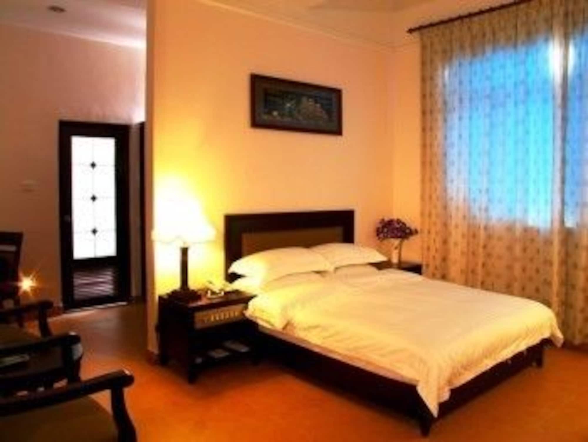Liangdian Hotel 2*