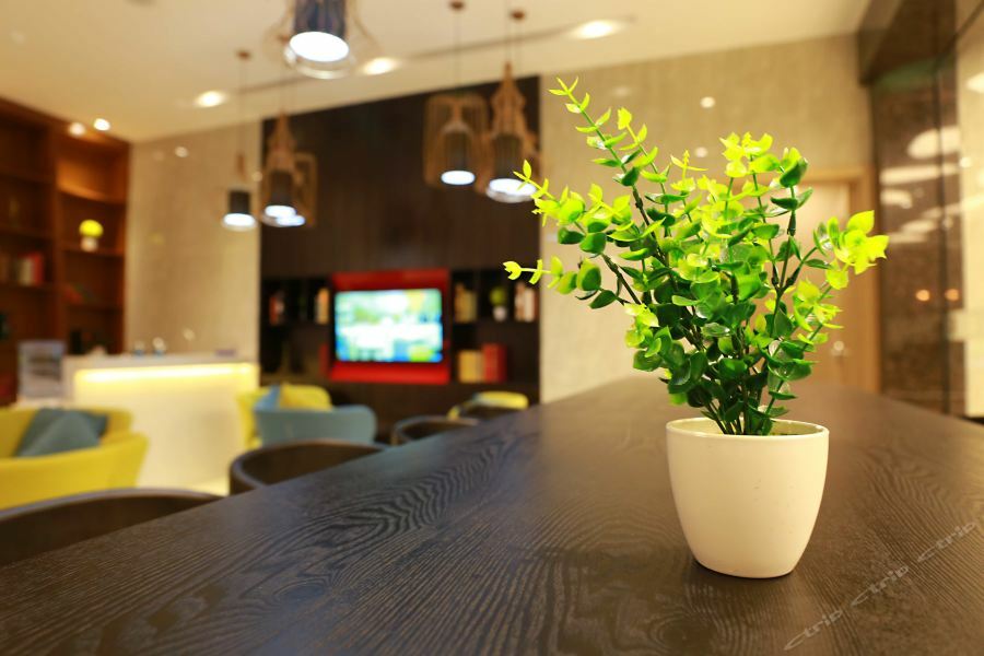 Hotel Echarm 3*