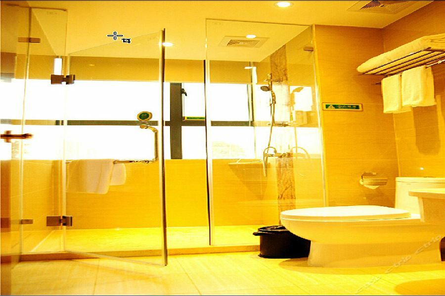 Vienna Tonghe Hotel