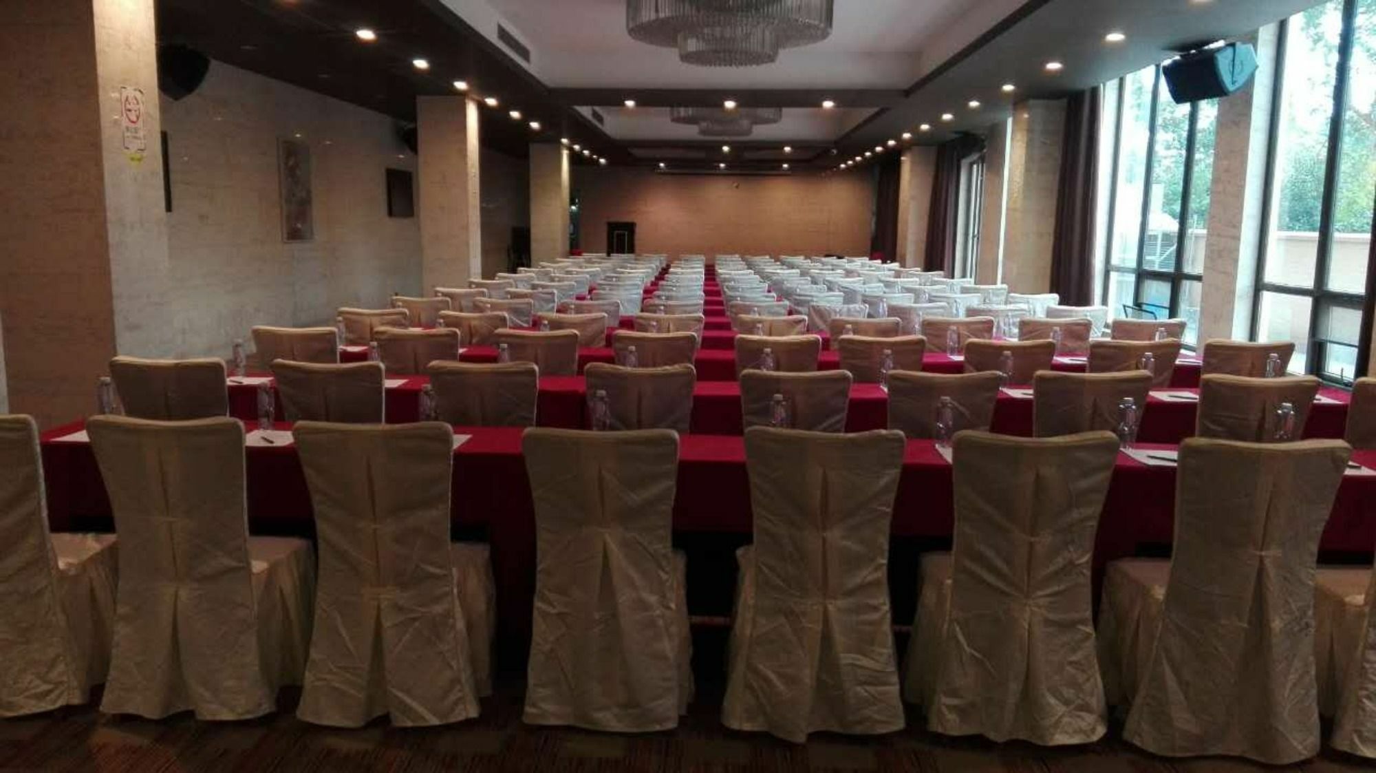 Hotel Xi Yu 4*