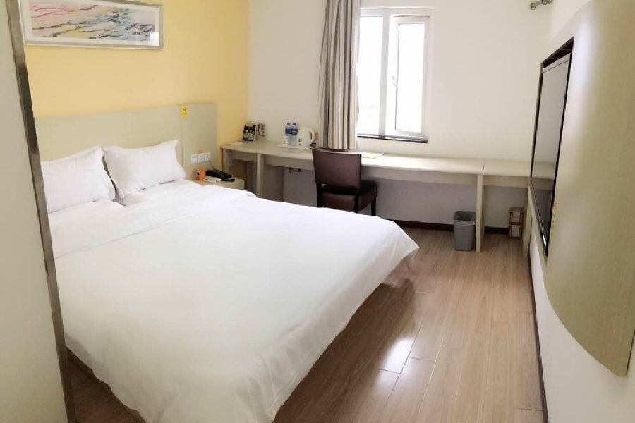 Hotel 7 Days Premium