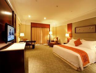Agile Lakeview Hotel 5*