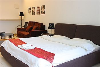 Central International 4*