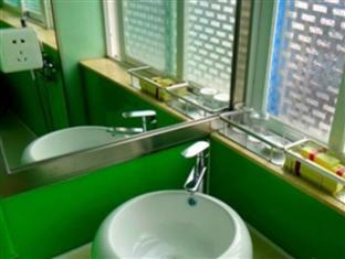 Xinghe Xinfeng Hotel 2*