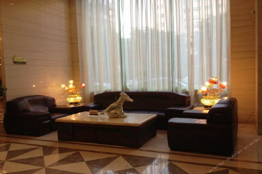 Yinfeng North Station Branch, Huacheng Road Subway Station Branch 3* Guangzhou