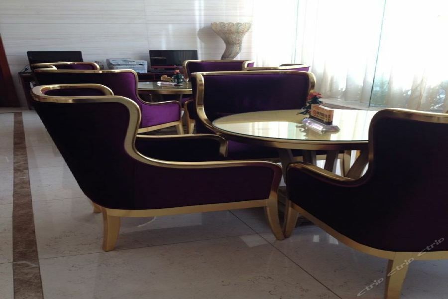 Yinfeng North Station Branch, Huacheng Road Subway Station Branch Aparthotel