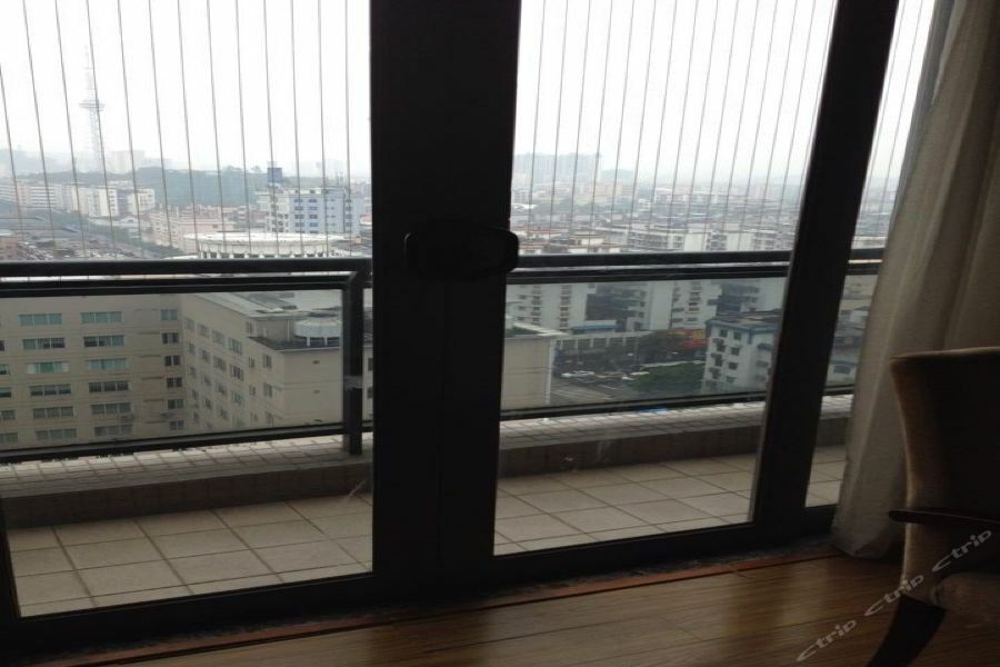 Yinfeng North Station Branch, Huacheng Road Subway Station Branch 3* Guangzhou