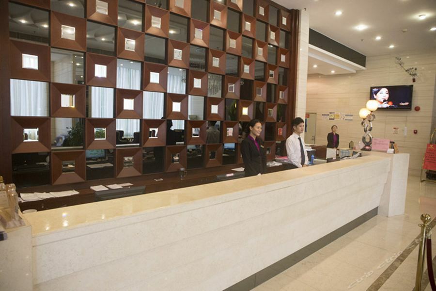 Aparthotel Yinfeng North Station Branch, Huacheng Road Subway Station Branch 3*