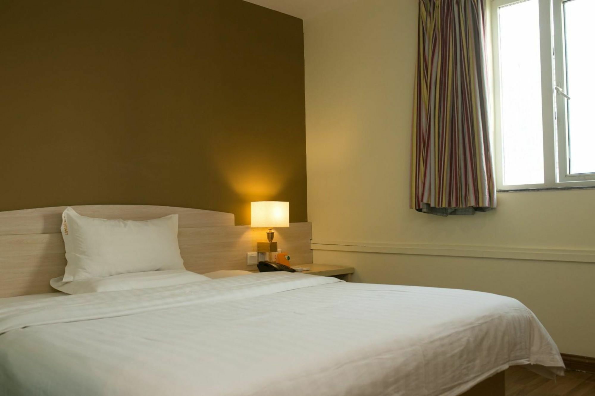 Hotel 7days Panyu Shiqiao 3*