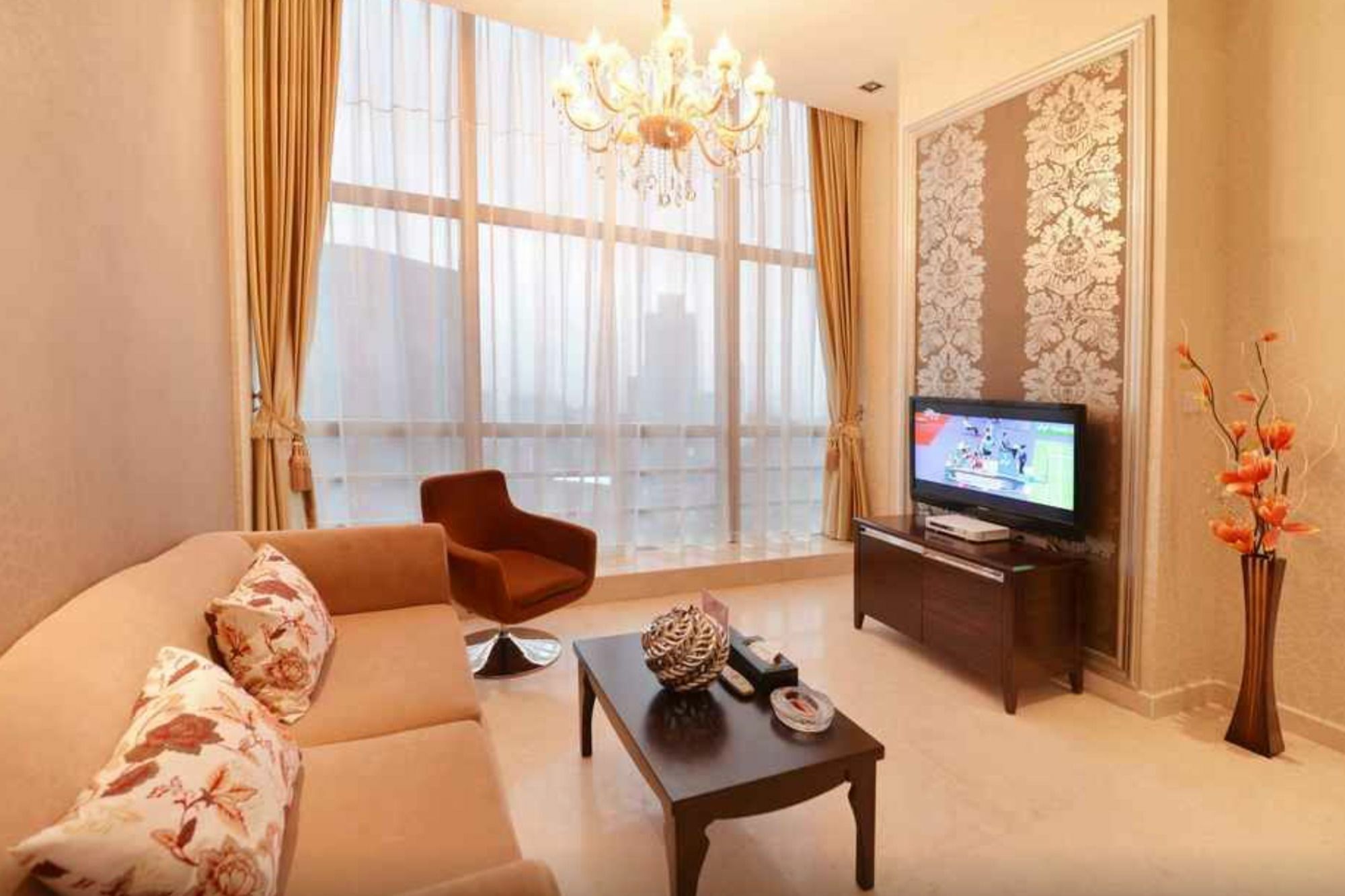 Zhengjia Centre Hotel 3*