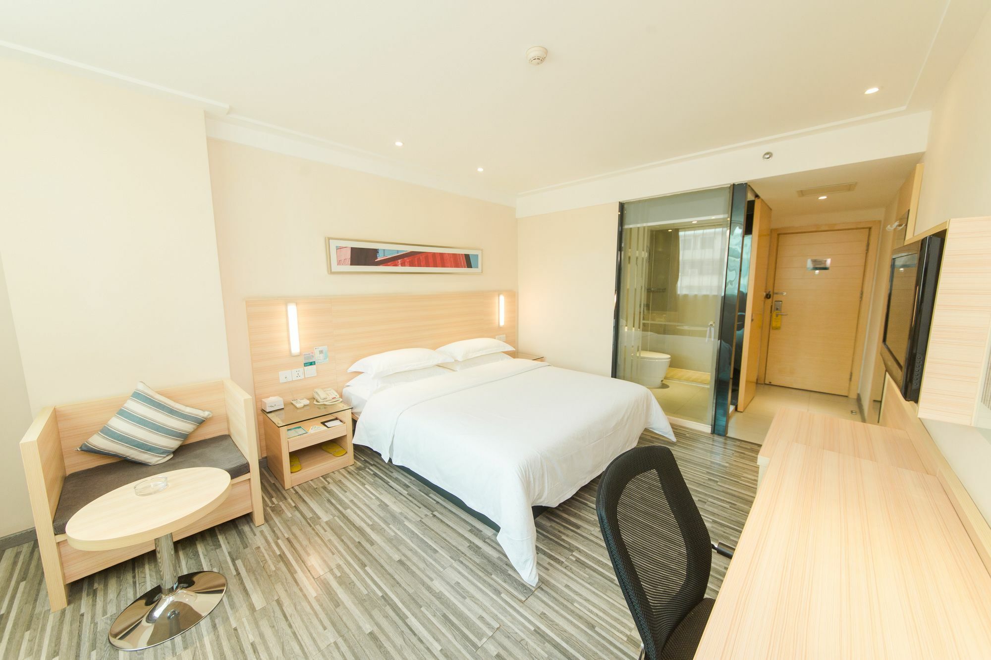 Hotel Convenient