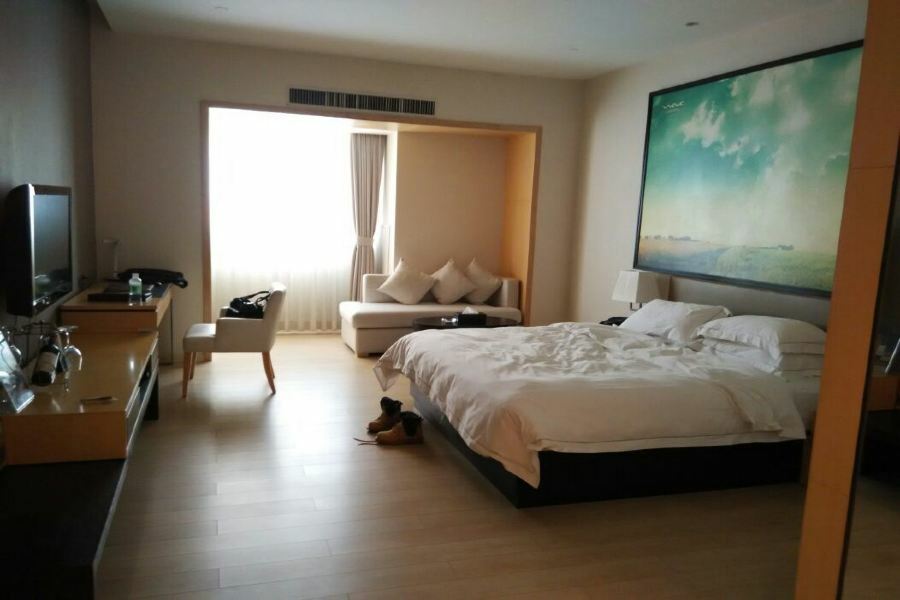 Hotel J-hotel