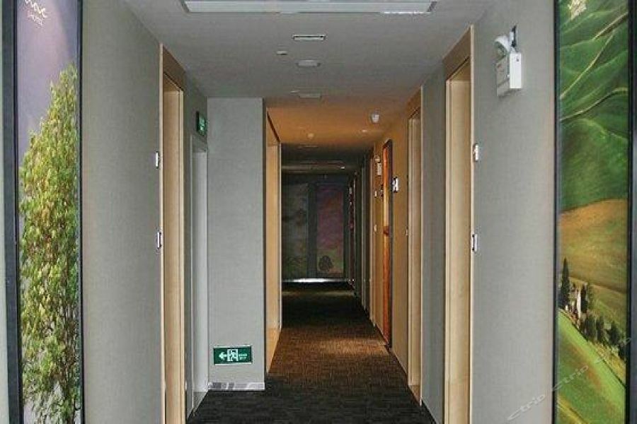 J-hotel