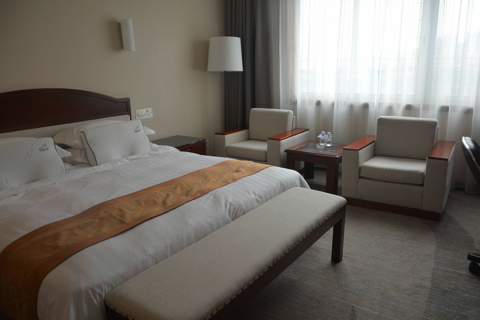Hotel Chenzhou International 4*