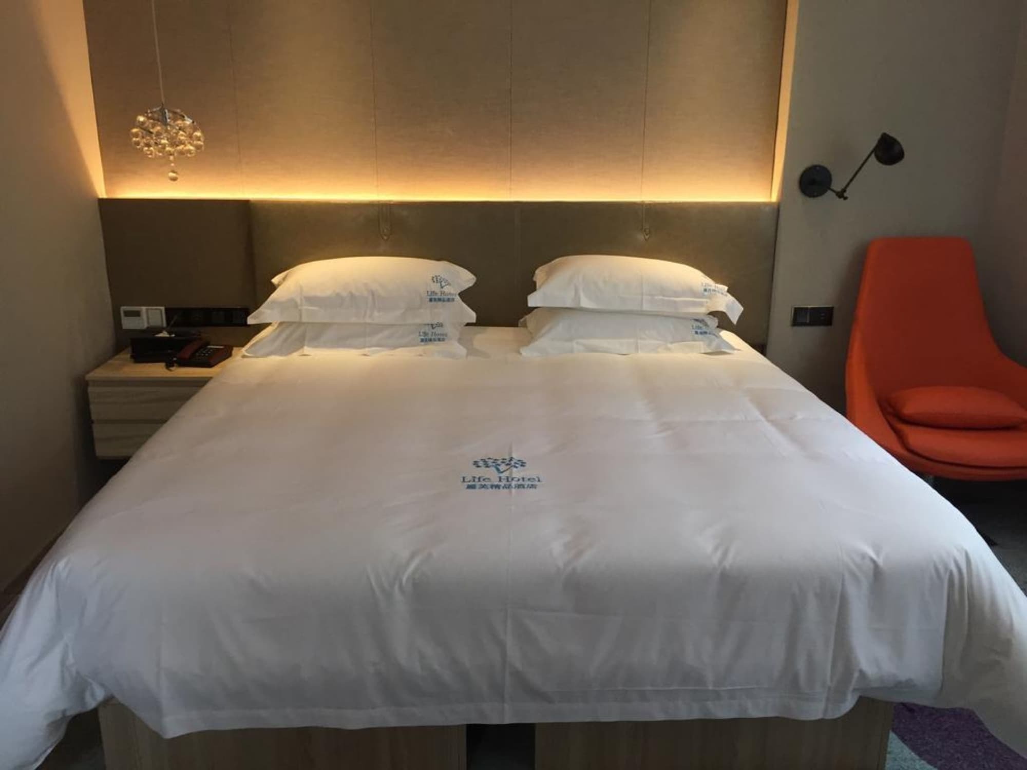 Lifu - Tower Consulate Hotel 3*
