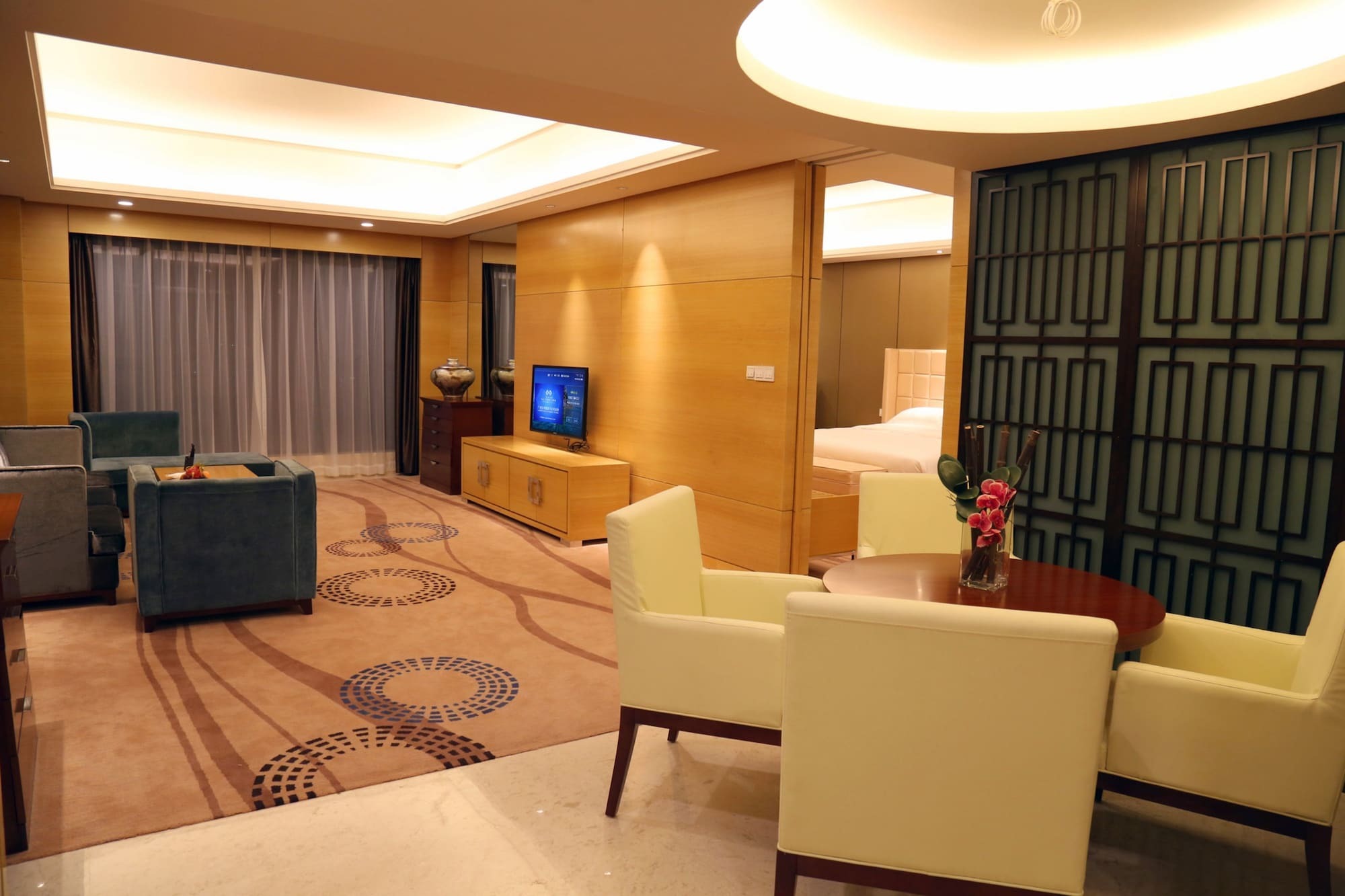 Hotel Changfeng Gloria Plaza 4*