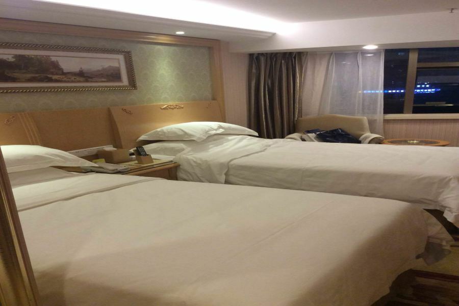Vienna 3 Tower Hotel 3*