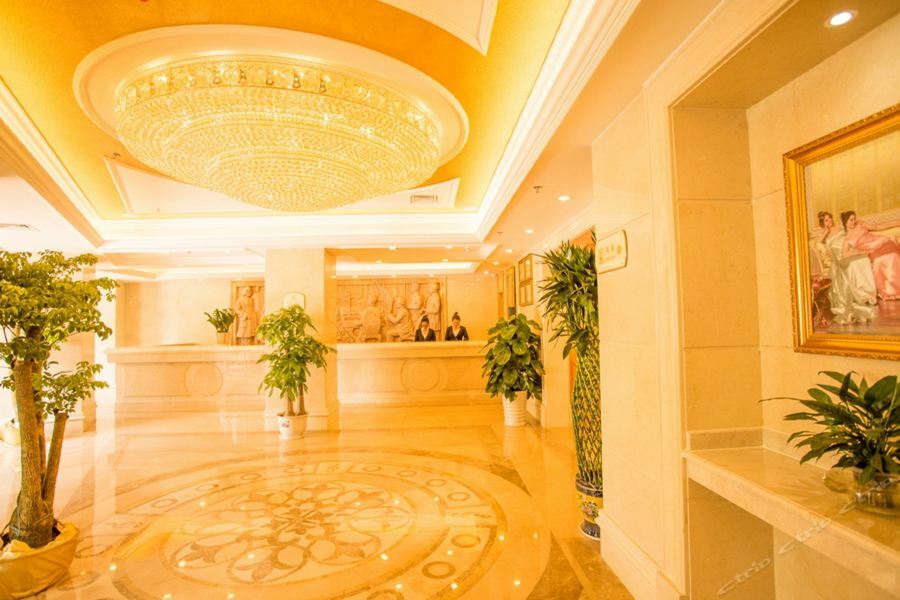 Hotel Vienna 3 Tower 3*