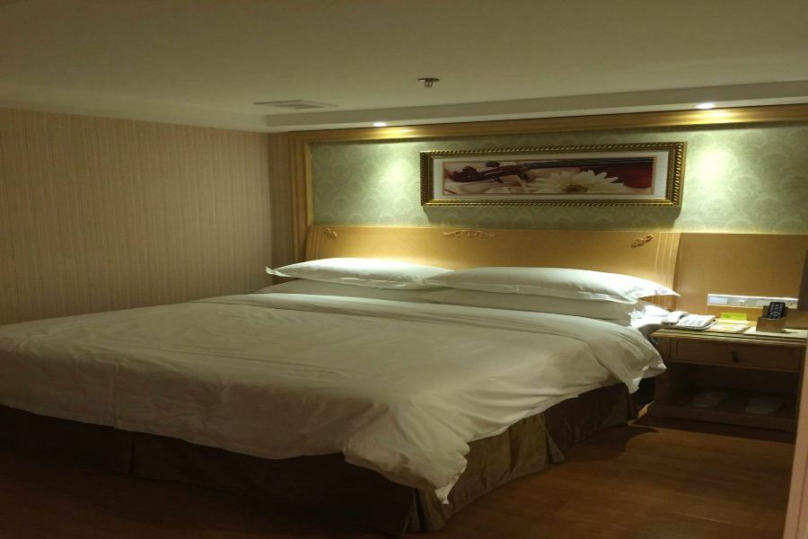 Vienna 3 Tower Hotel