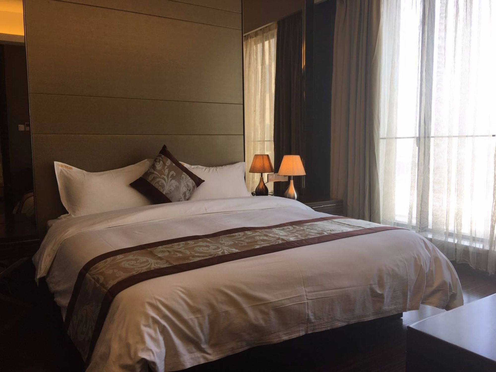 Checkinn Business Apartment-poly World *