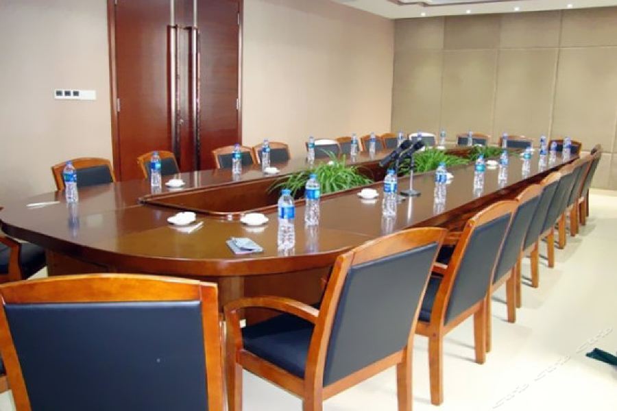 Huaweida Hotel 4*