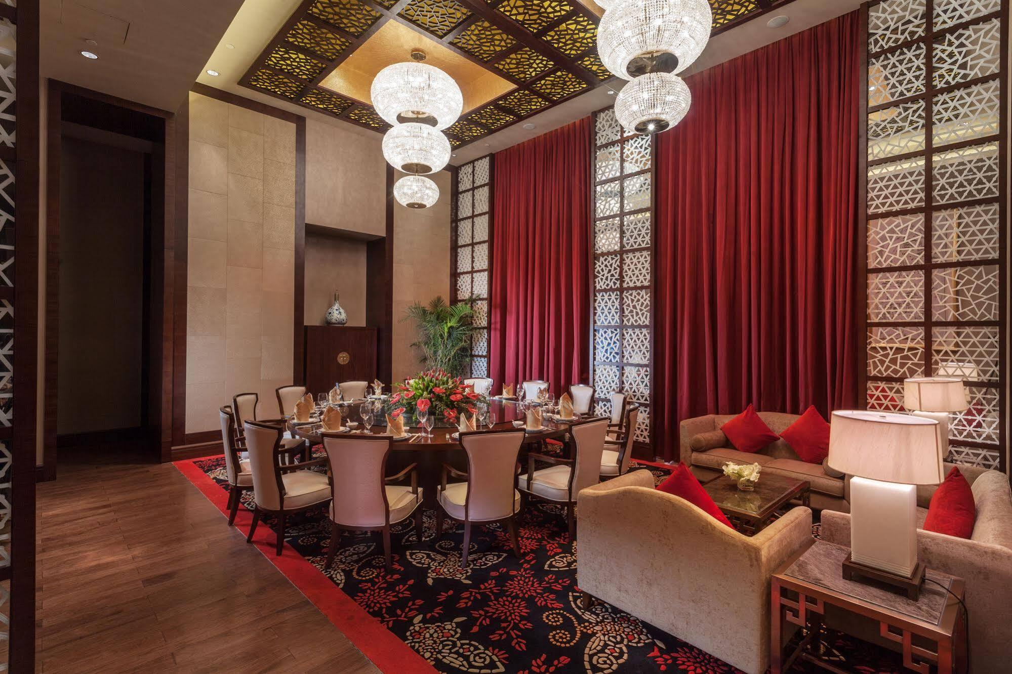 Airport Zone Hotel 4*