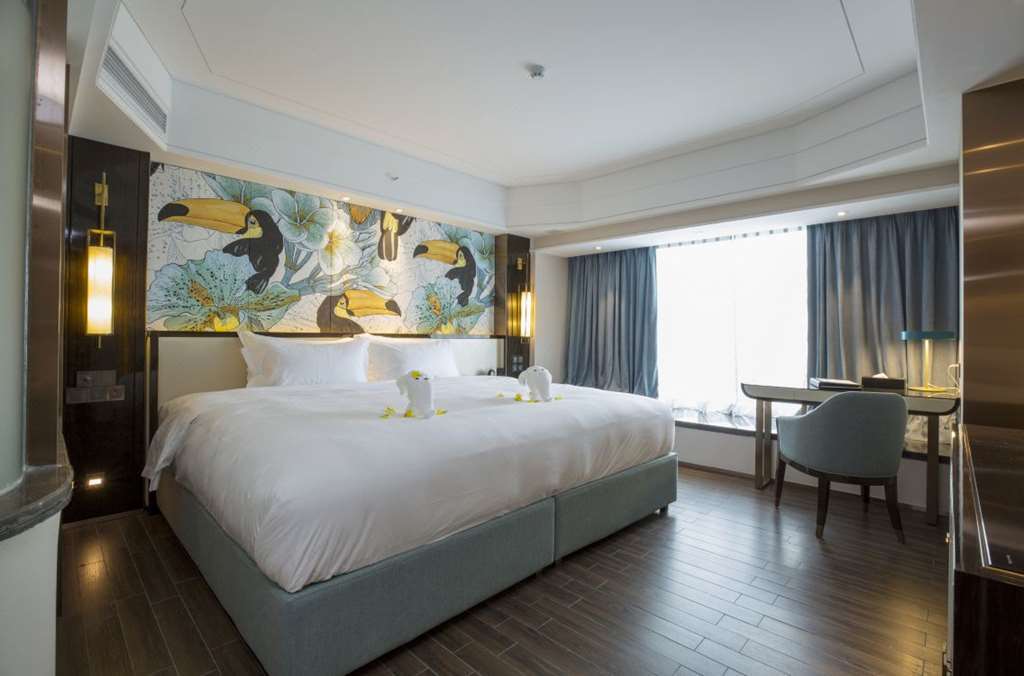 Clifford Hotel