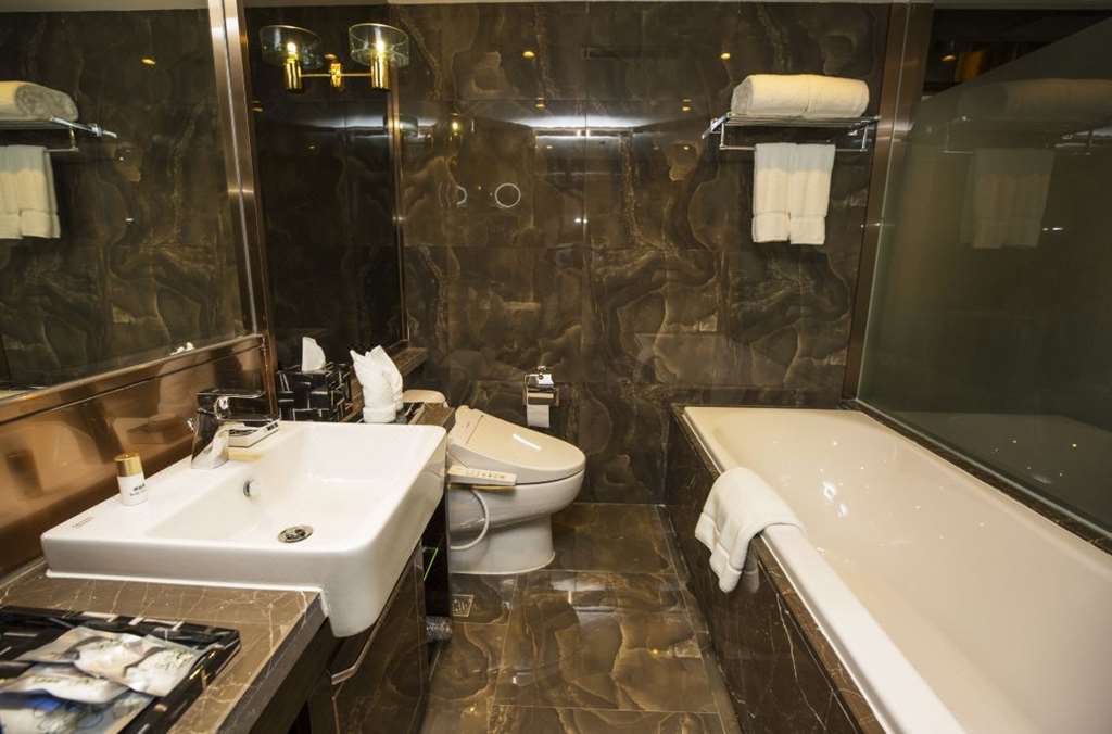 Clifford Hotel 5*