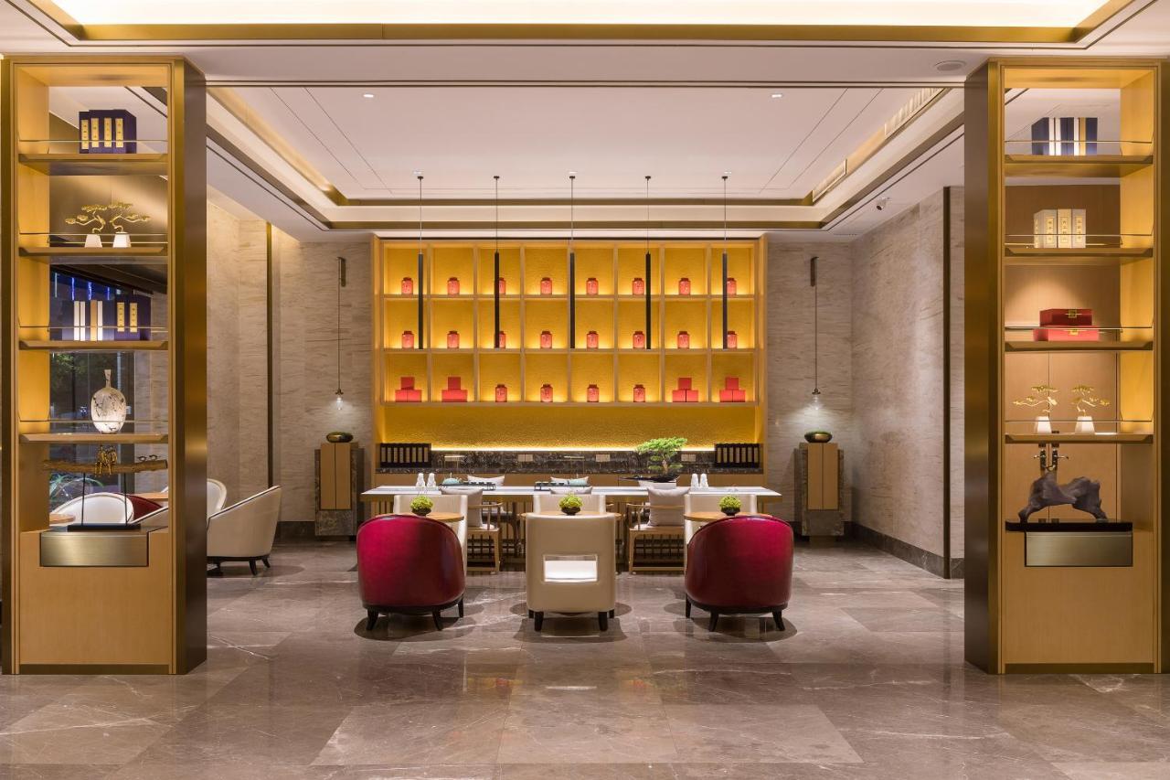Echeng Zhujiang New Town Jinan Branch 3*