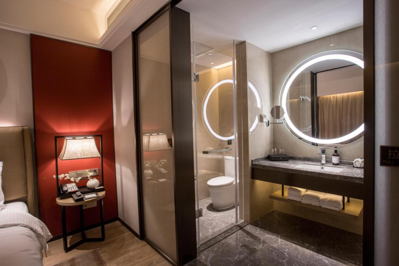 Hotel Echeng Zhujiang New Town Jinan Branch 3*