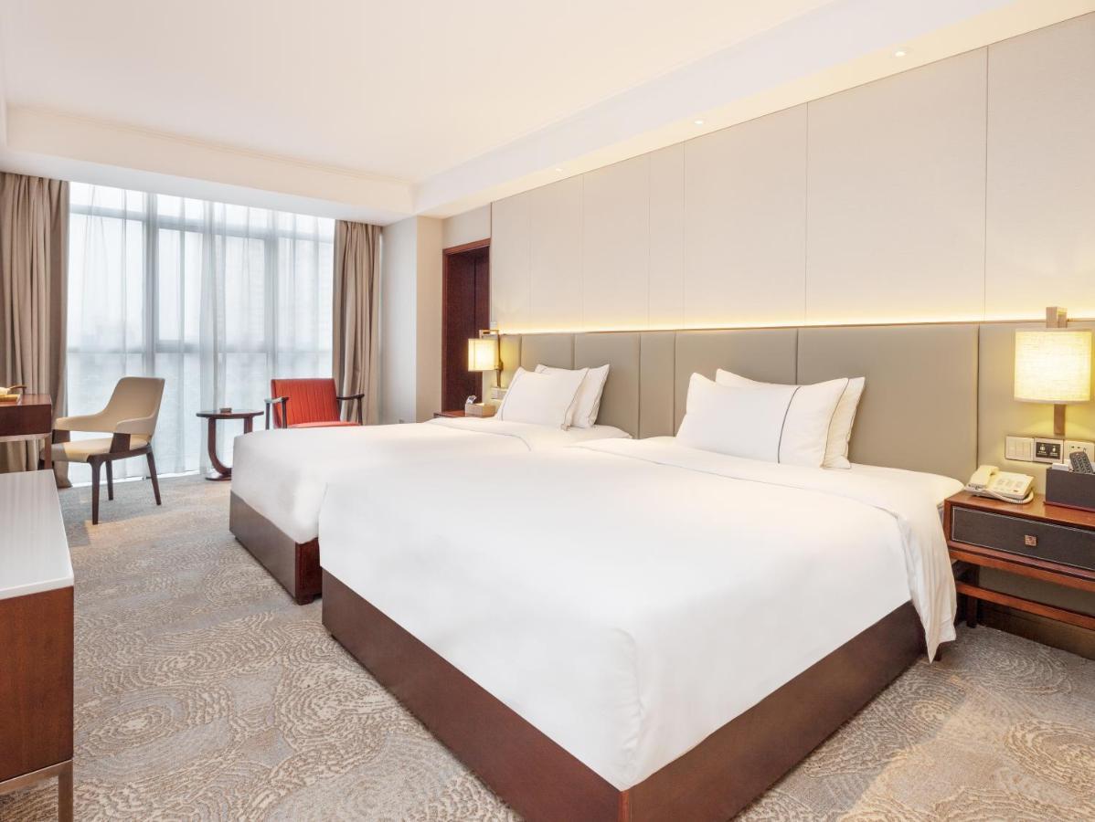 Hotel Echeng Zhujiang New Town Jinan Branch