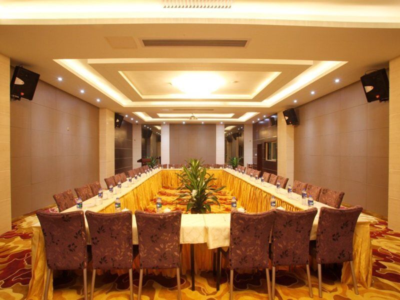 Clayton Hotel-near Pazhou Exhibition Center