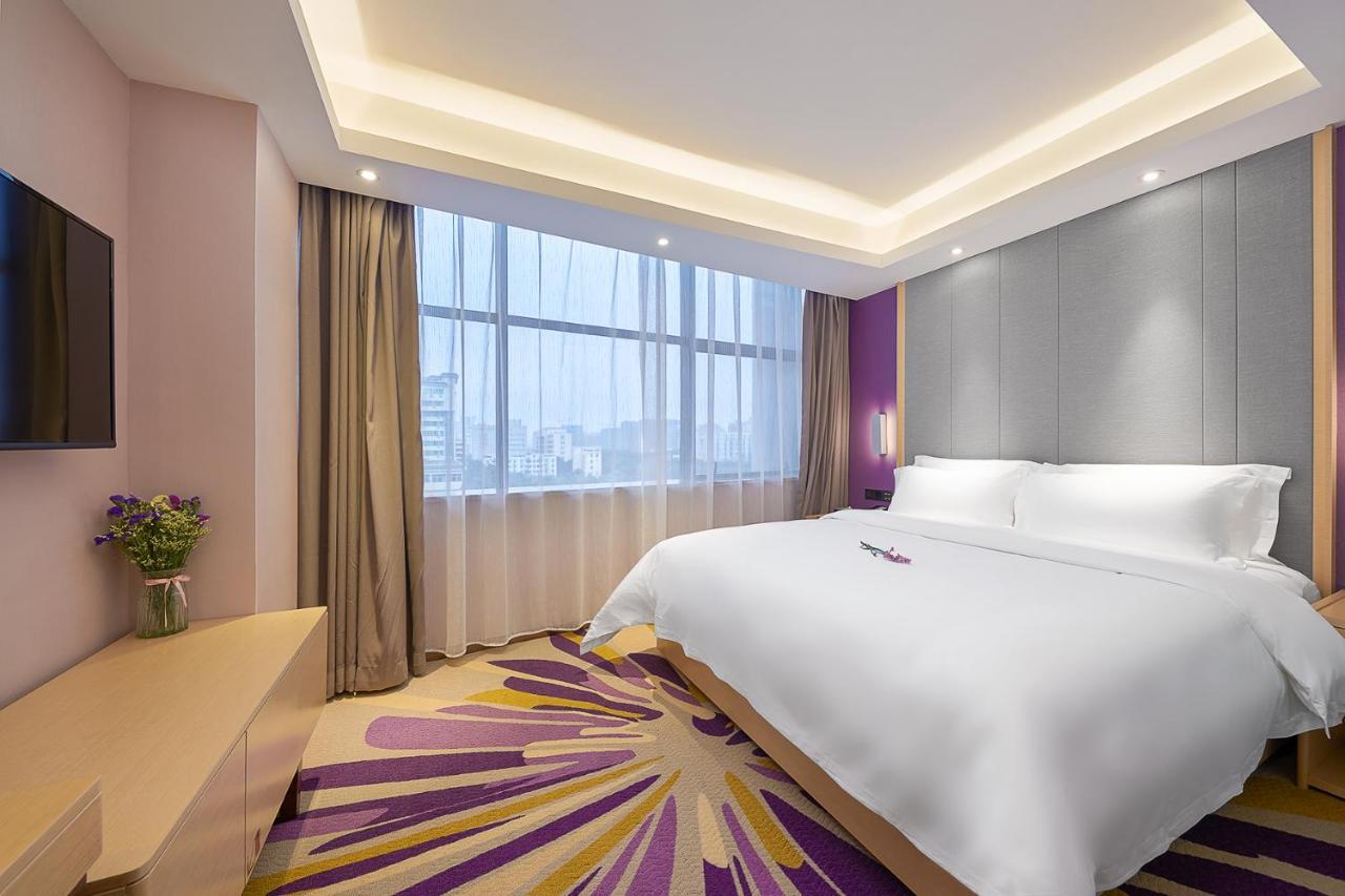 Hotel Echarm International Baiyun International Airport Huadu Plaza Branch - Free Deliver Service To Baiyun International Airport & Free Deliver Service To Fair Complex During Fair Period 4*