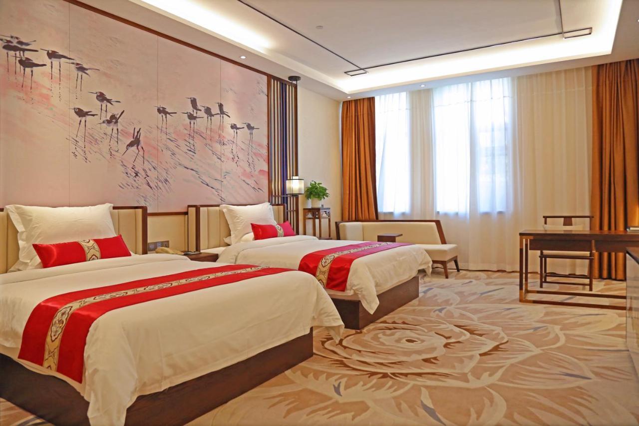 Hotel Guangdong Yingbin Hotel-free Fair Shuttle Bus