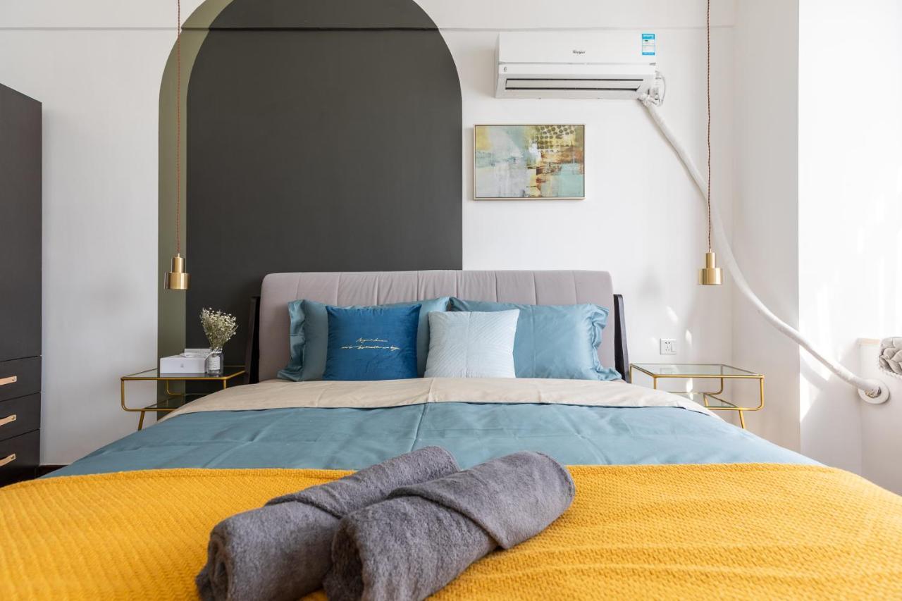 Apartment Tianhe-west Sports Road- *