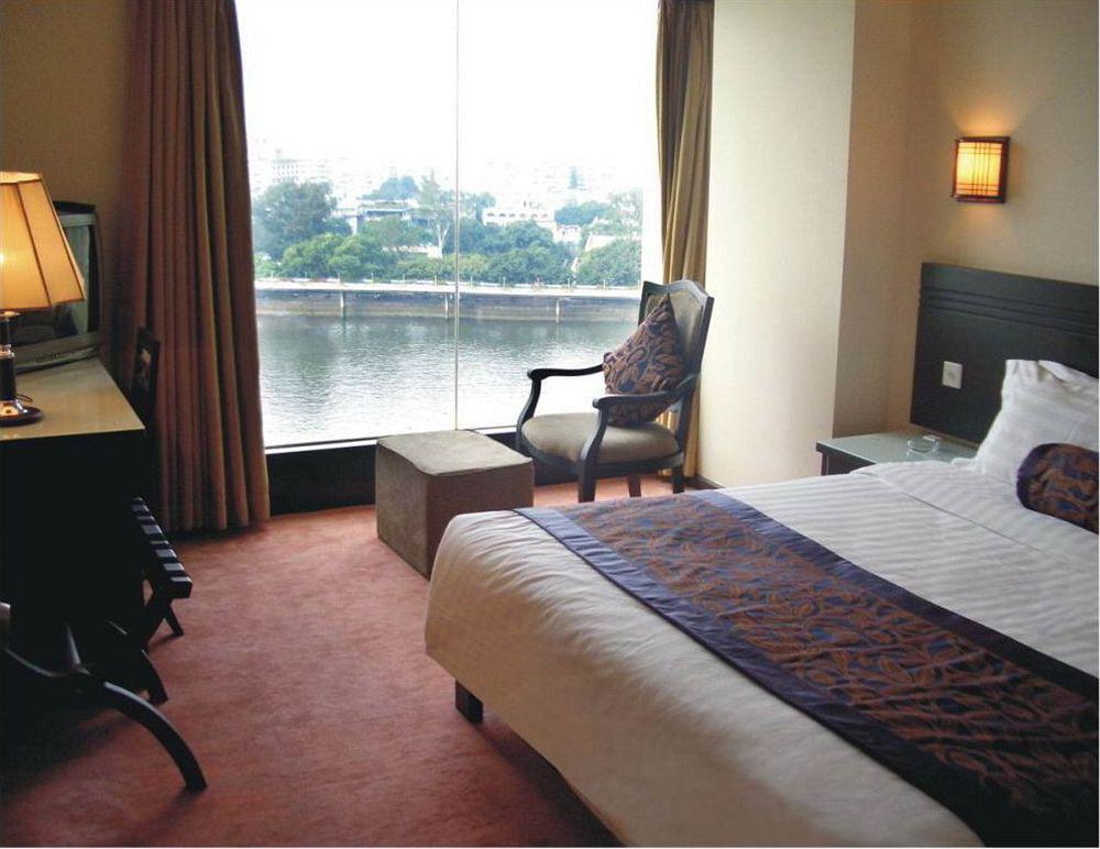 Jiang Yue Hotel 3*