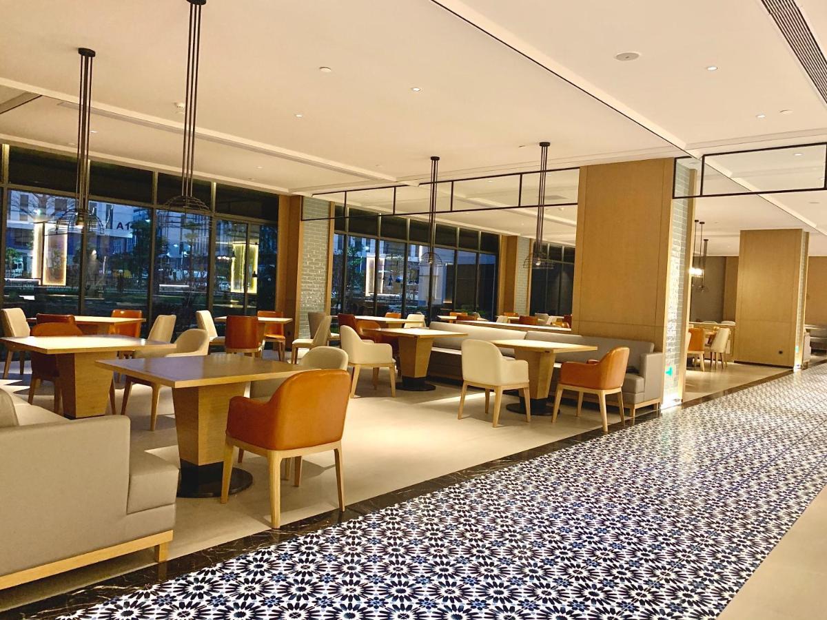 Southern Airlines Pearl Airport Hotel-canton Fair Free Shuttle Bus