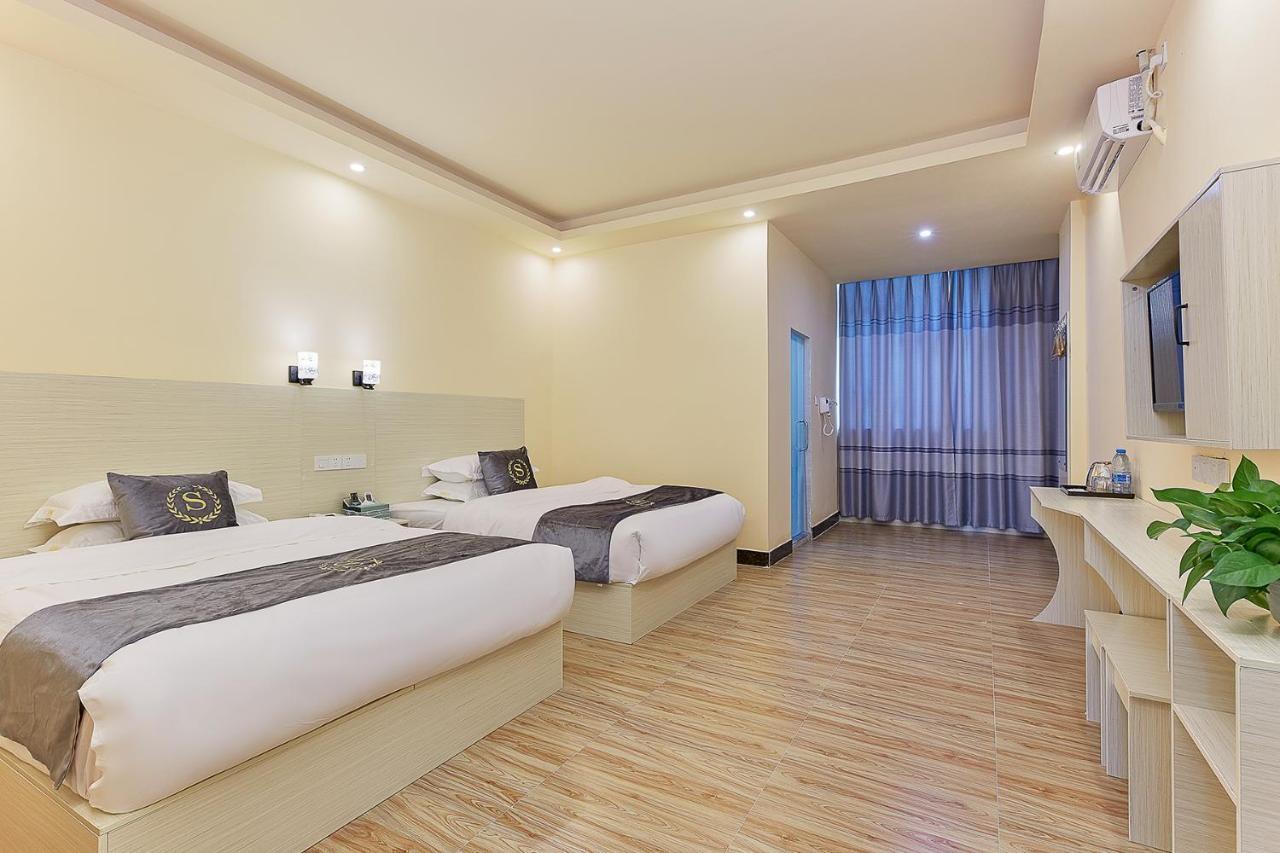 Hotel H&l New Baiyun International Airport Store 4*