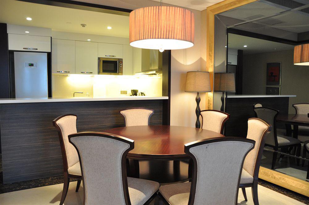 Oakwood Premier Aparthotel