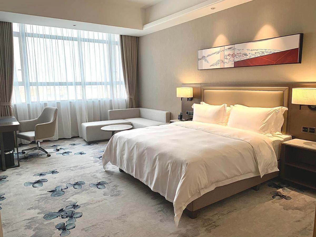 Southern Airlines Pearl Airport Hotel-canton Fair Free Shuttle Bus Hotel 5*