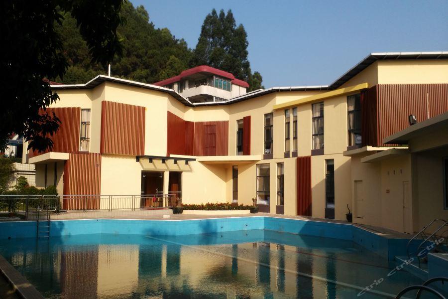 Ln Jiayuan Hotel 4*