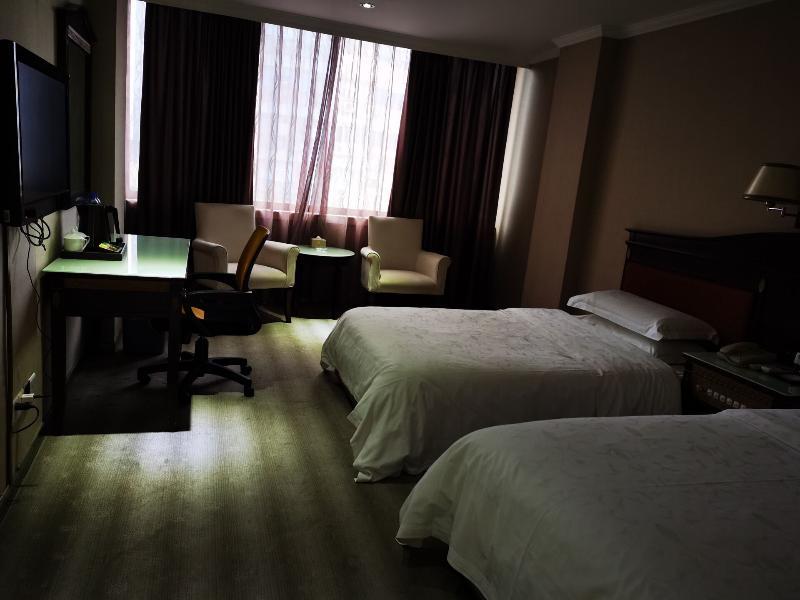 Hotel Kaiserdom Huayue 3*