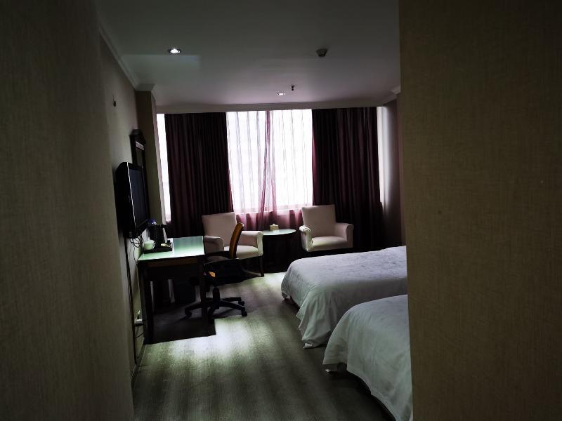 Kaiserdom Huayue 3*