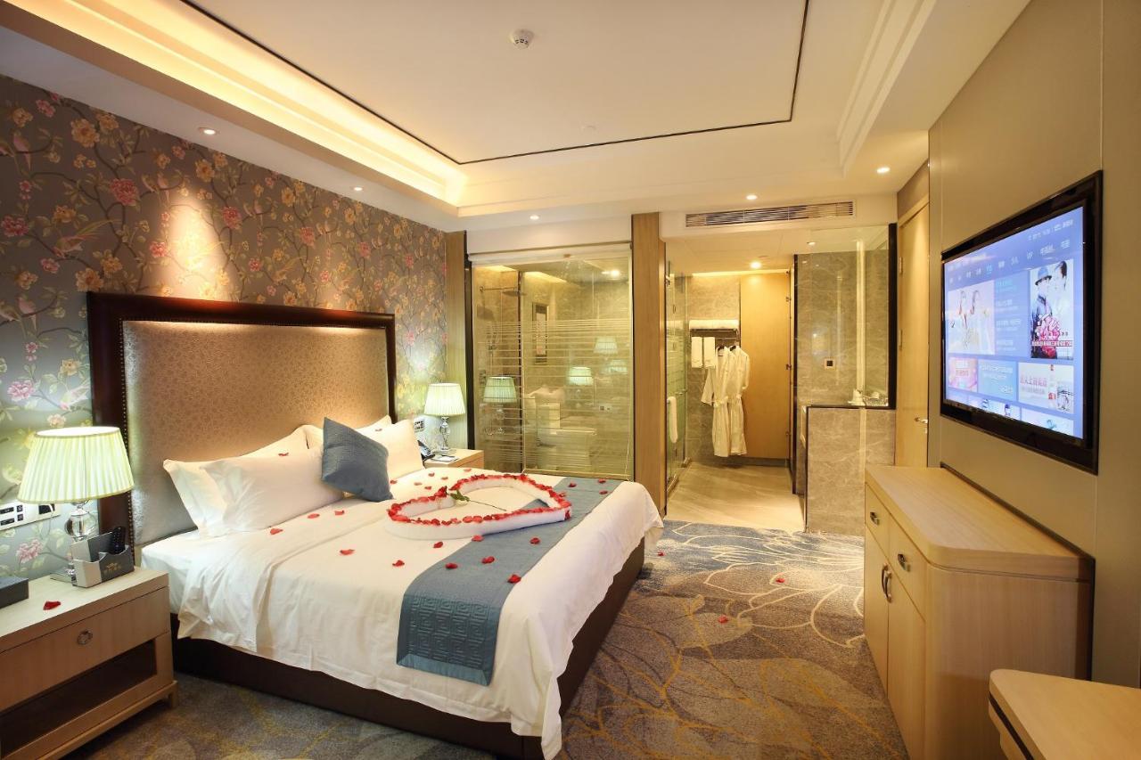 Zhenshang Hotel 4*