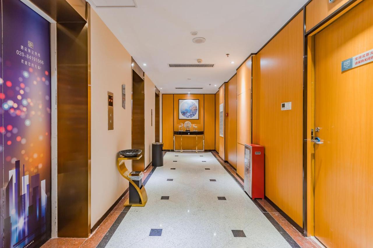 Borrman Hotel
